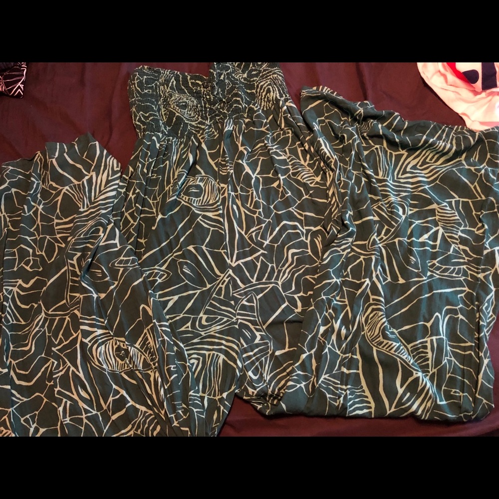 Hawaiian print romper